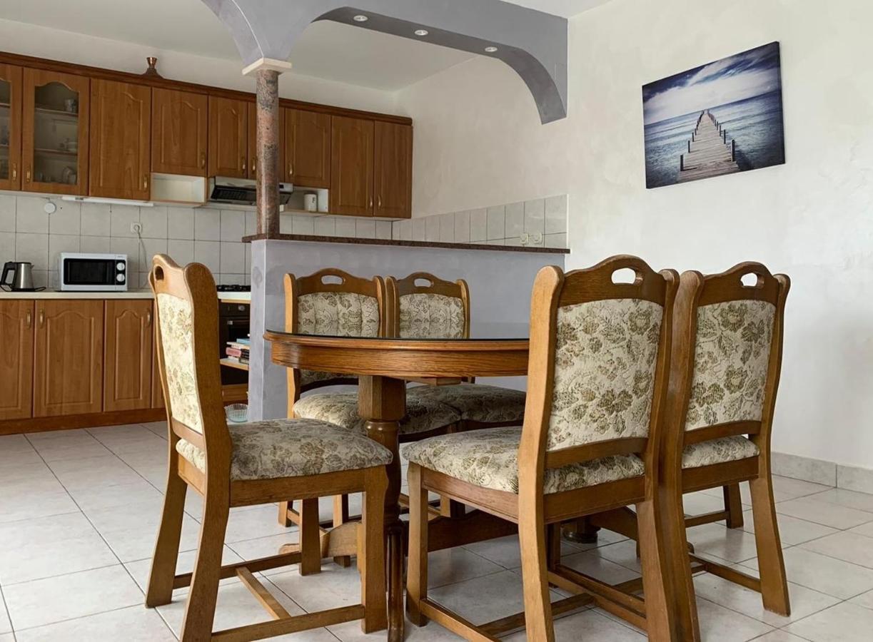 Apartman Visic 1692 Kaštela Eksteriør billede