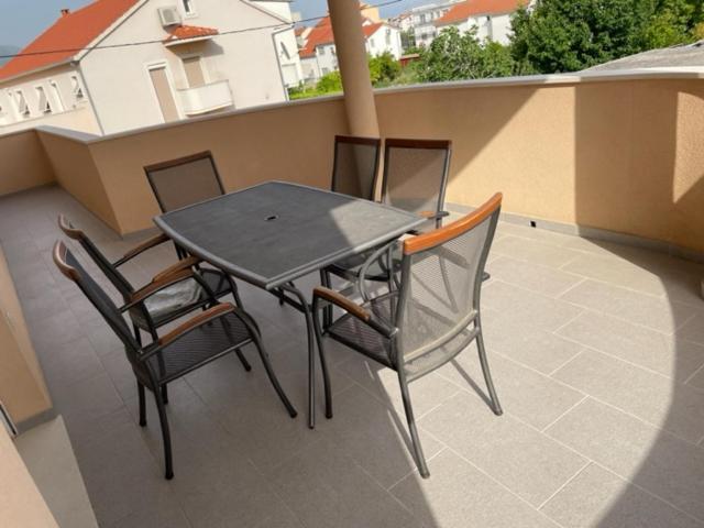 Apartman Visic 1692 Kaštela Eksteriør billede