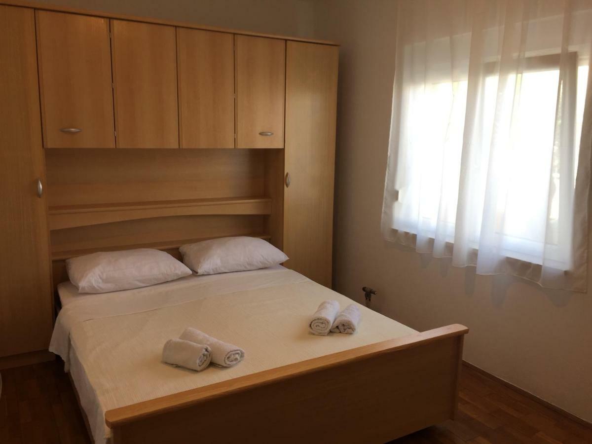 Apartman Visic 1692 Kaštela Eksteriør billede